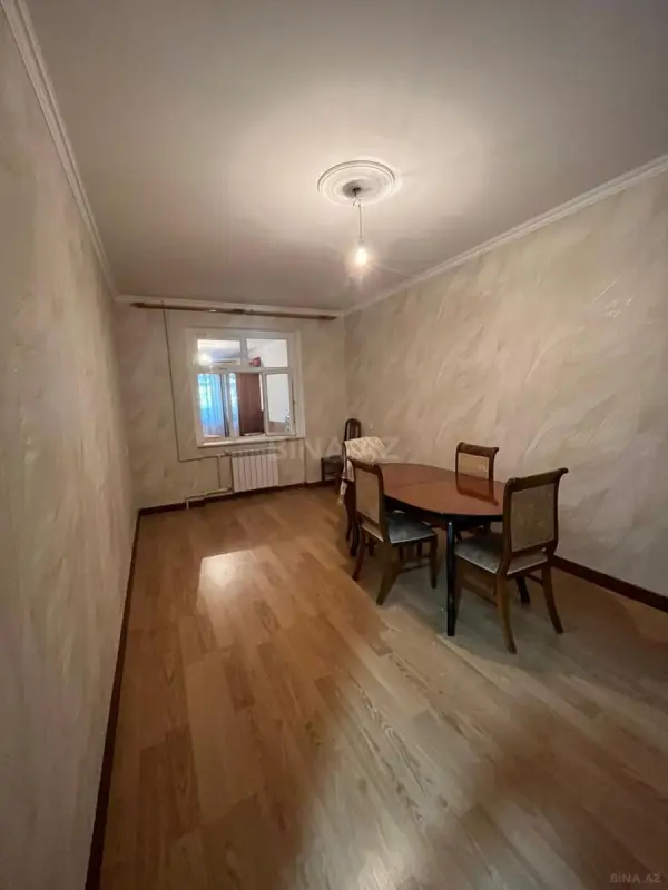 Satılır 4 otaqlı mənzil 100 m²