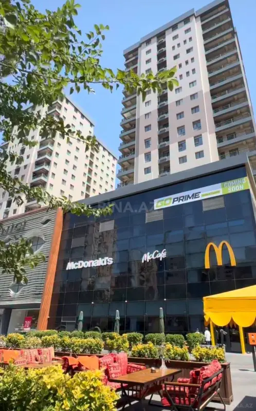 Satılır 4 otaqlı mənzil 192 m²