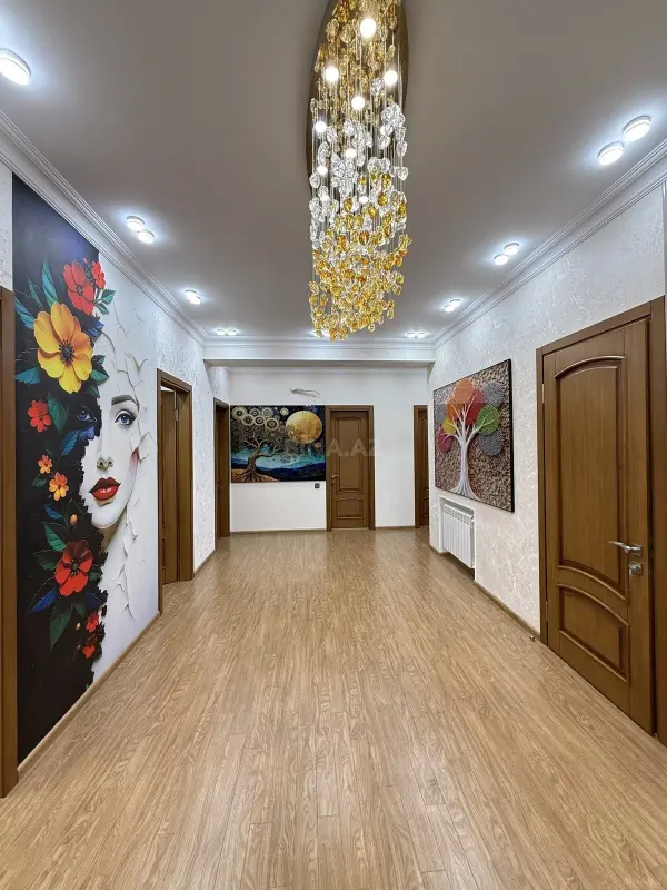 Satılır 3 otaqlı mənzil 140 m²
