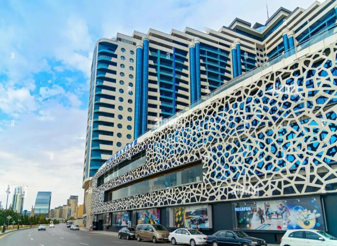 Satılır 3 otaqlı mənzil 120 m²