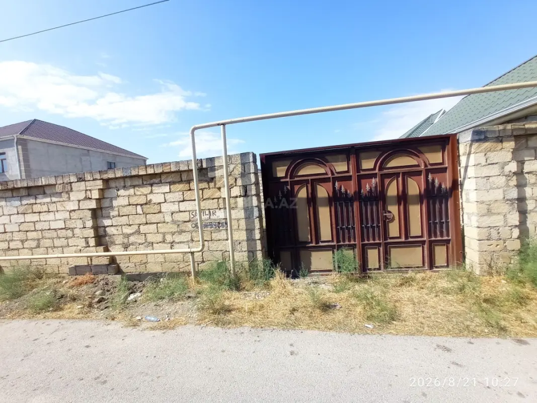Satılır 4 otaqlı həyət evi 500 m²