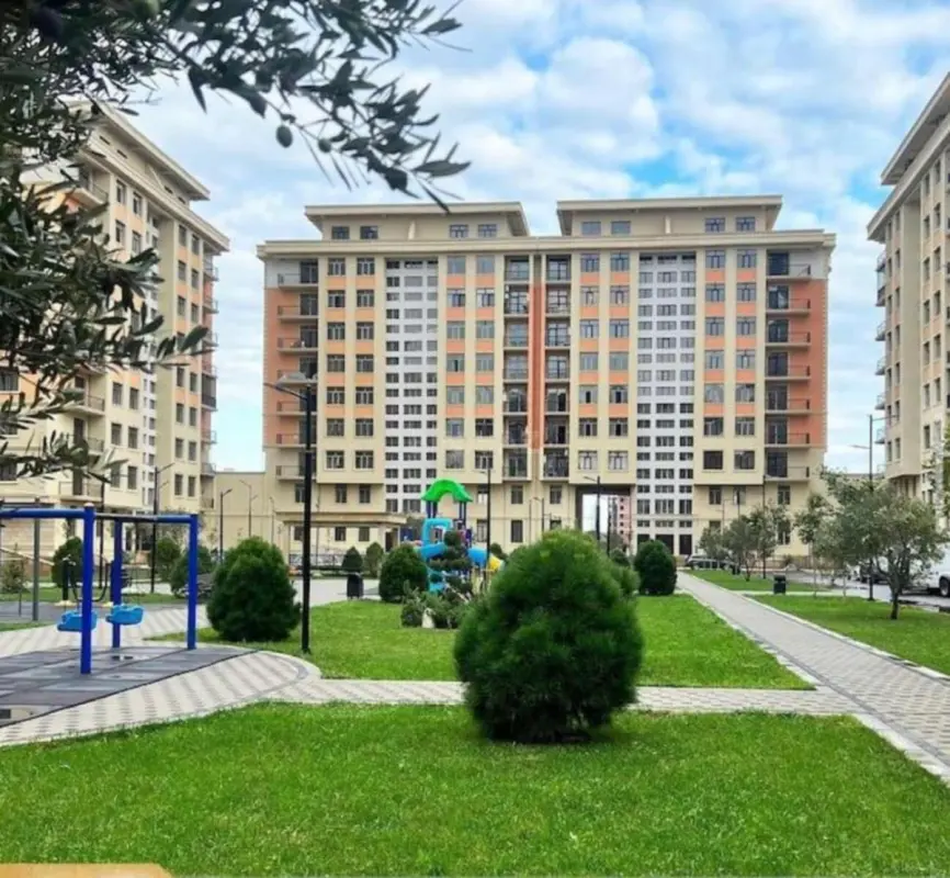 Satılır 2 otaqlı mənzil 52 m²