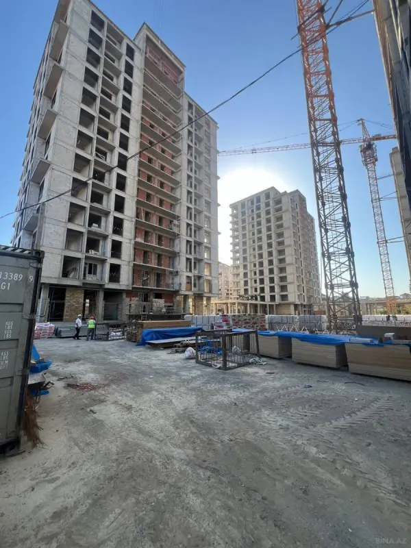 Satılır 2 otaqlı mənzil 96 m²