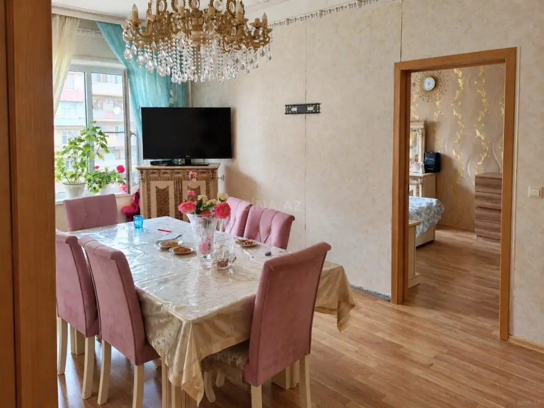Satılır 5 otaqlı mənzil 124 m²