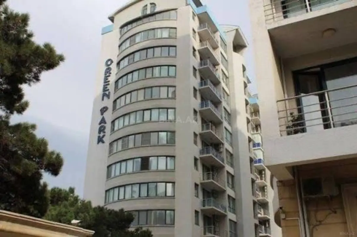 Satılır 3 otaqlı mənzil 146 m²