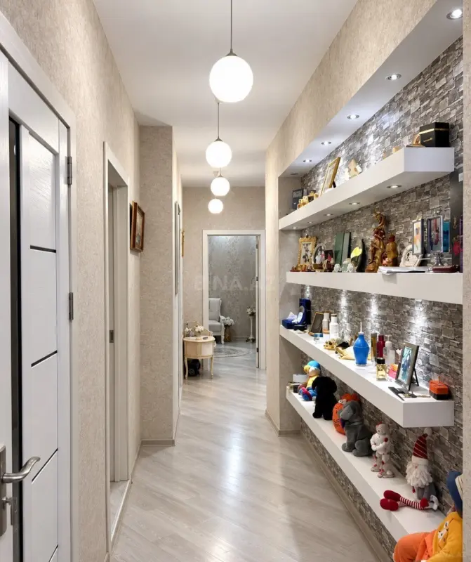 Satılır 2 otaqlı mənzil 72 m²