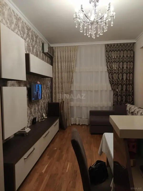 Kirayə verilir 2 otaqlı mənzil 52 m²
