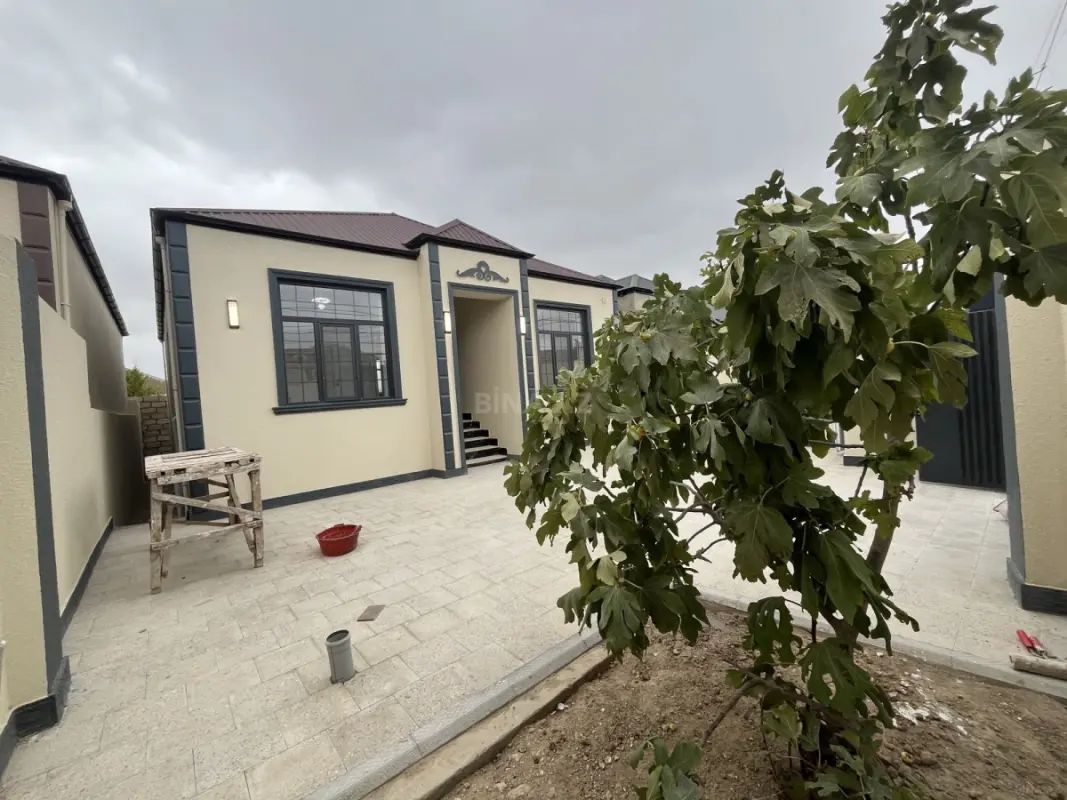 Satılır 4 otaqlı həyət evi 90 m²