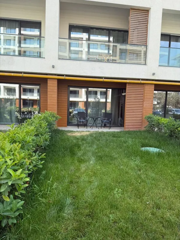 Satılır 1 otaqlı mənzil 58 m²