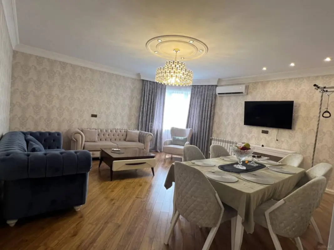 Satılır 3 otaqlı mənzil 122 m²