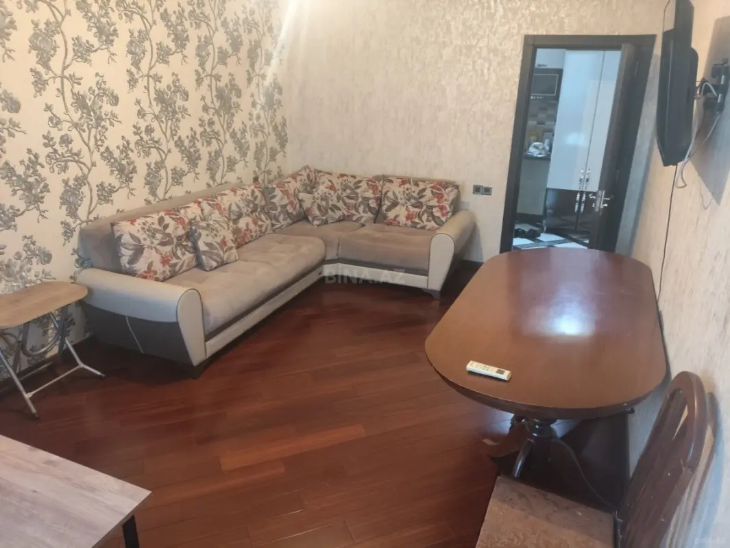Kirayə verilir 2 otaqlı mənzil 58 m²