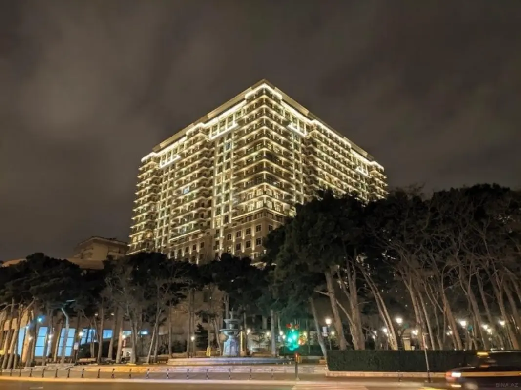 Kirayə verilir 4 otaqlı mənzil 178 m²