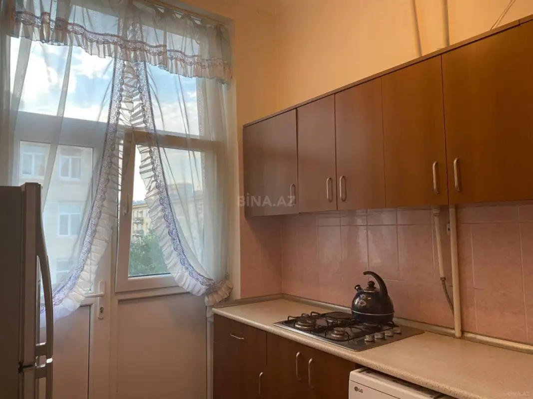 Kirayə verilir 2 otaqlı mənzil 50 m²