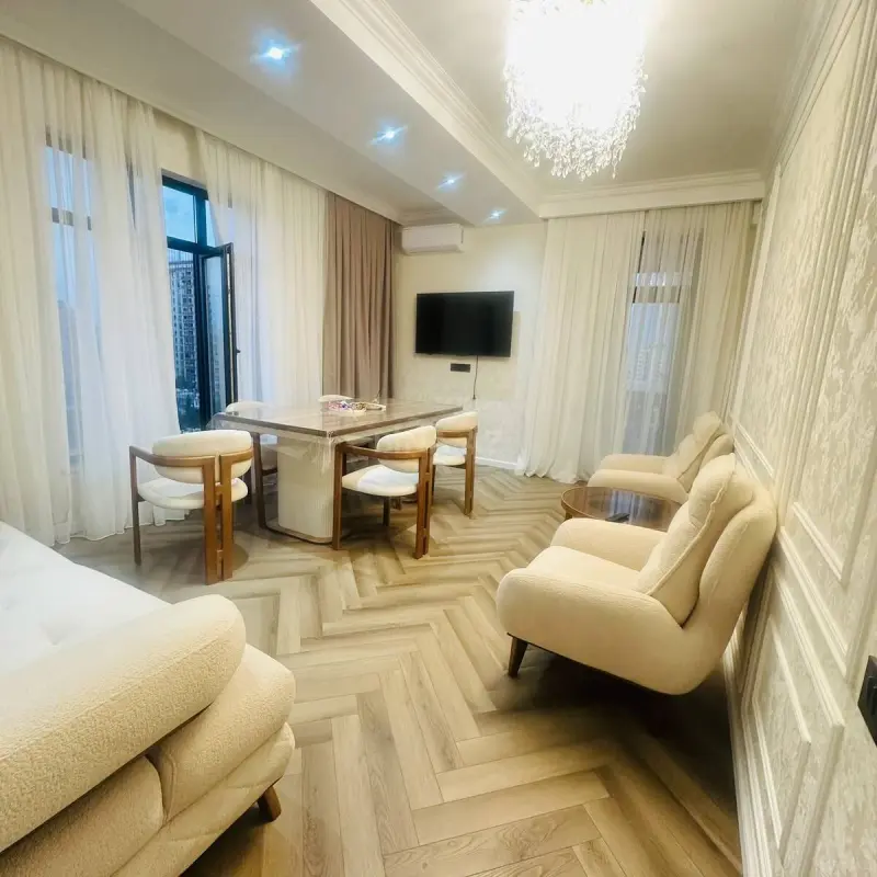 Kirayə verilir 3 otaqlı mənzil 110 m²