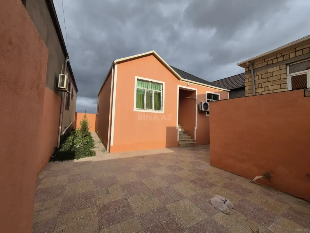 Satılır 4 otaqlı həyət evi 110 m²