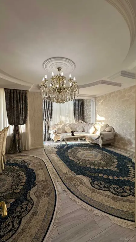 Satılır 3 otaqlı mənzil 130 m²