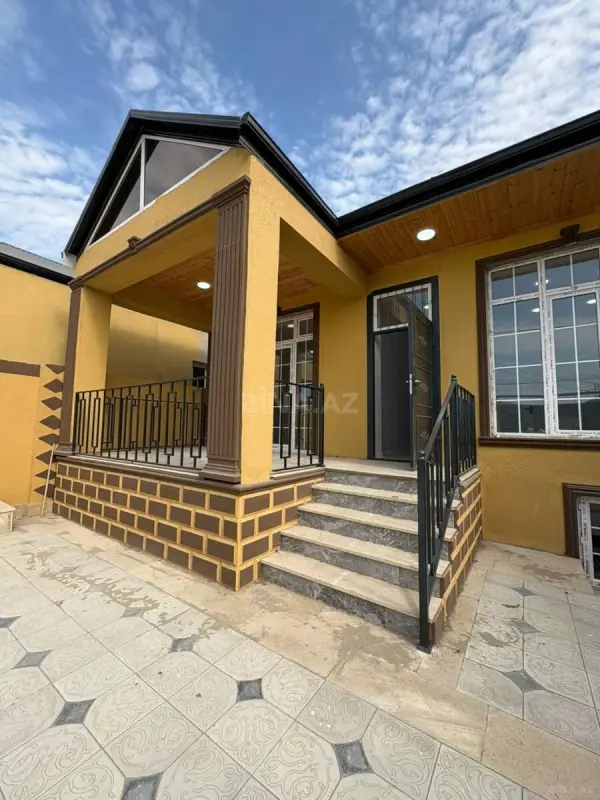 Satılır 4 otaqlı həyət evi 130 m²
