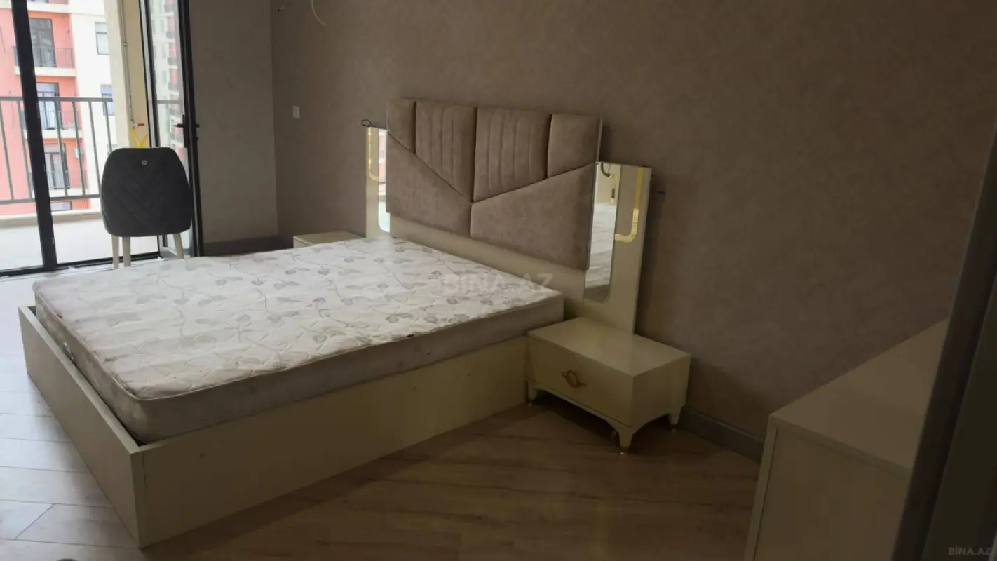 Kirayə verilir 2 otaqlı mənzil 70 m²