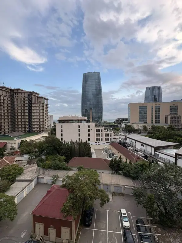 Satılır 3 otaqlı mənzil 85 m²