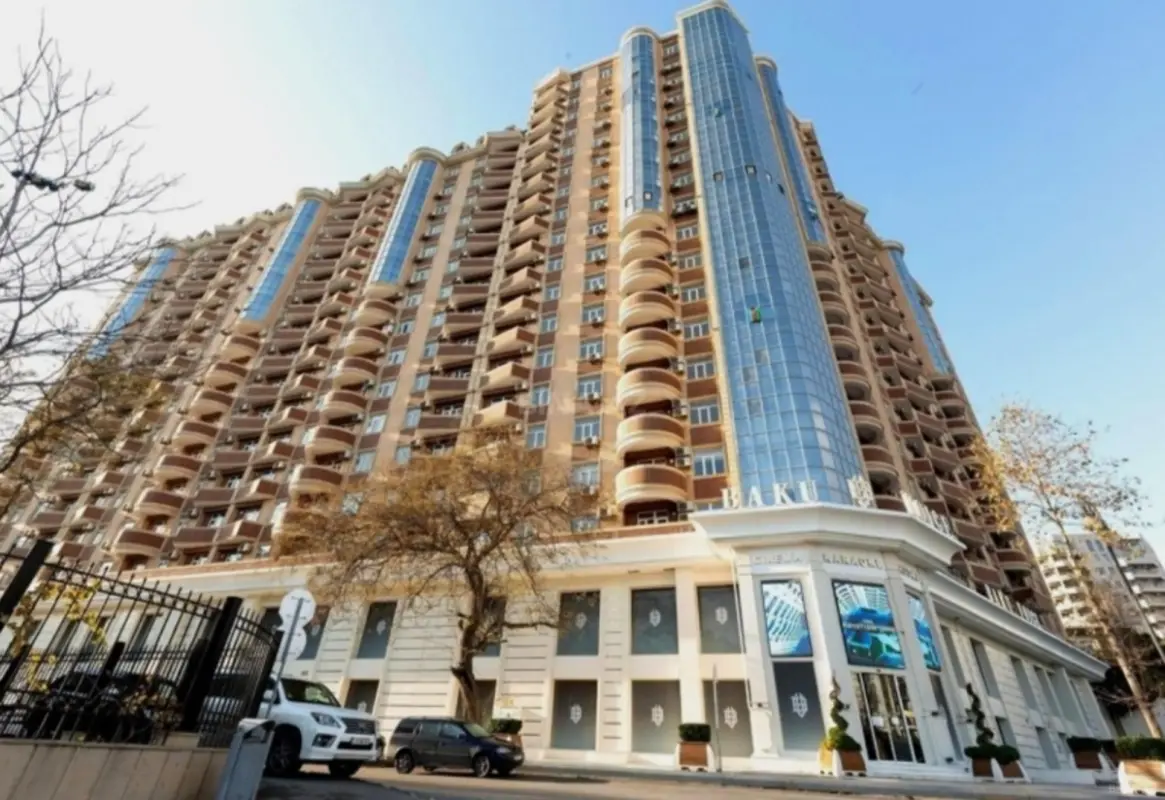 Satılır 2 otaqlı mənzil 100 m²