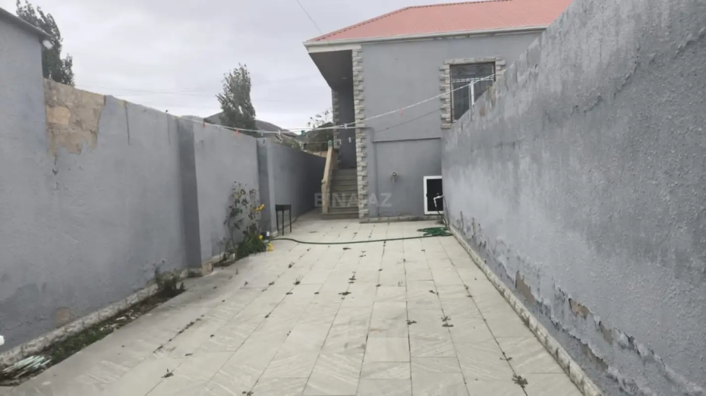 Satılır 4 otaqlı həyət evi 120 m²