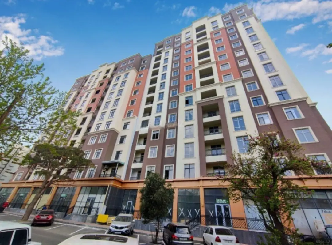 Satılır 2 otaqlı mənzil 71 m²