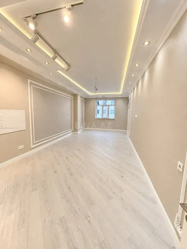 Satılır 3 otaqlı mənzil 110 m²