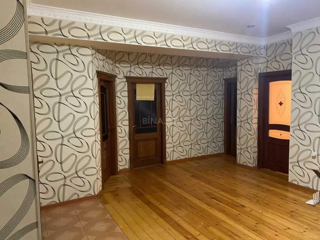 Kirayə verilir 3 otaqlı mənzil 120 m²