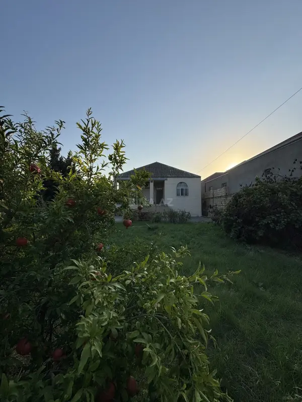 Satılır 4 otaqlı həyət evi 120 m²