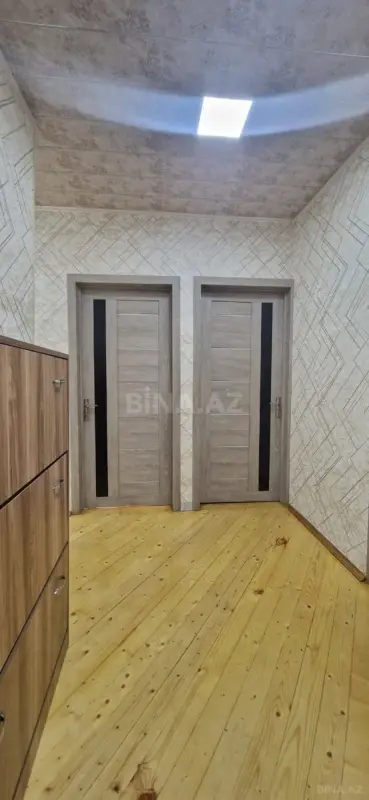 Satılır 4 otaqlı mənzil 120 m²