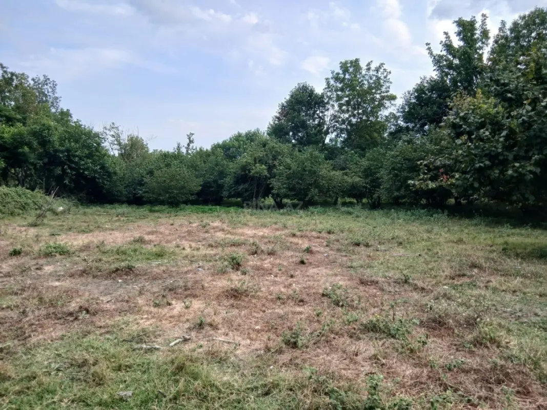 Satılır torpaq sahəsi 10 m²