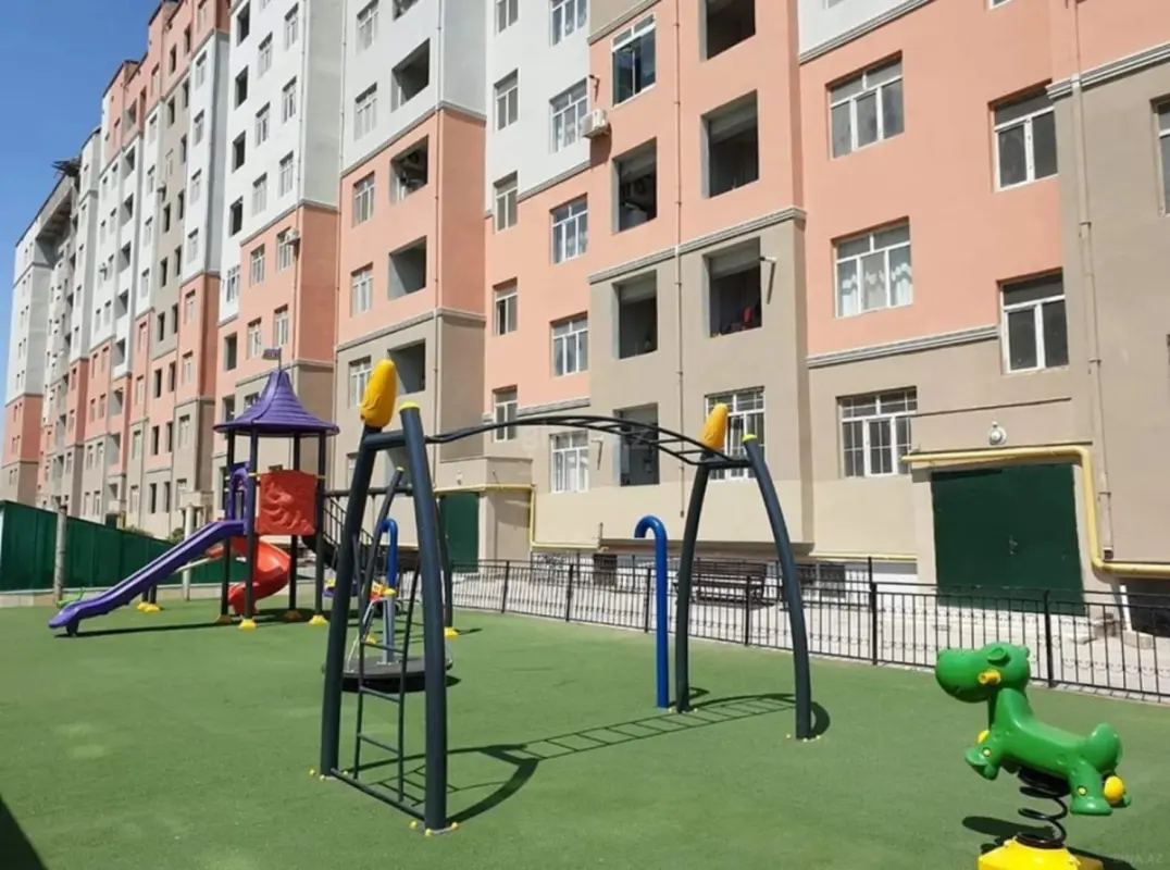 Satılır 3 otaqlı mənzil 110 m²