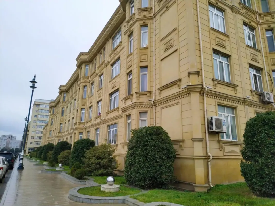 Satılır 3 otaqlı mənzil 60 m²