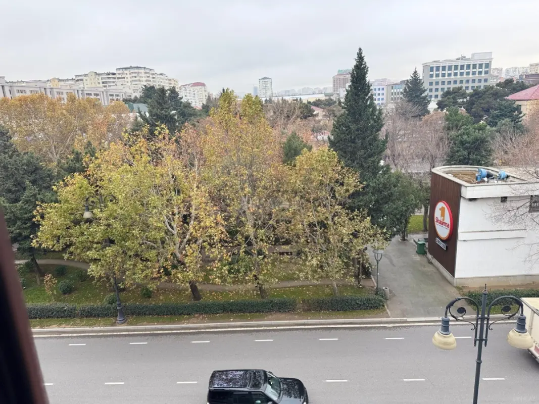 Satılır 3 otaqlı mənzil 78 m²