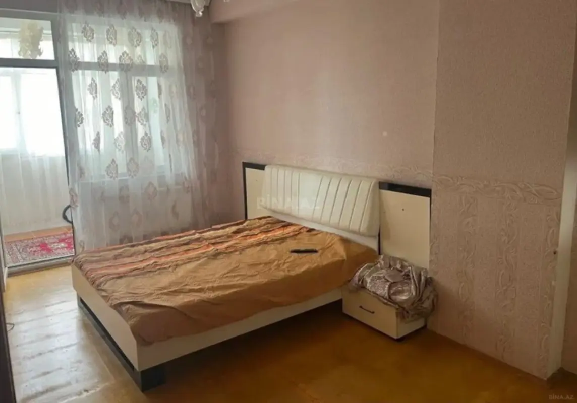 Satılır 2 otaqlı mənzil 74.5 m²