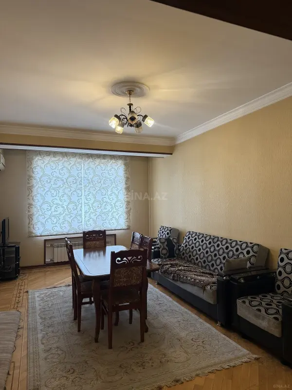Kirayə verilir 2 otaqlı mənzil 90 m²