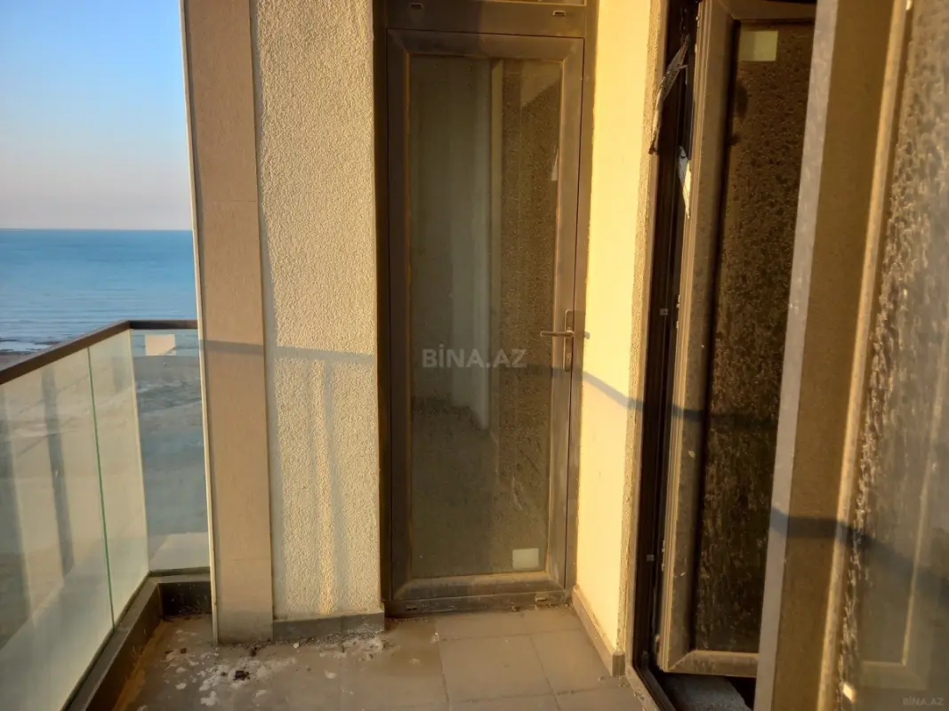 Satılır 3 otaqlı mənzil 120 m²