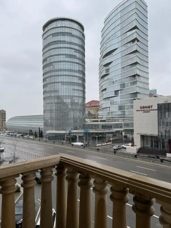 Satılır 1 otaqlı mənzil 62 m²