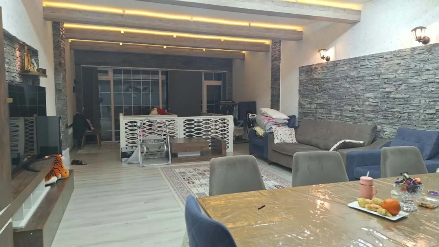 Kirayə verilir 2 otaqlı həyət evi 85 m²