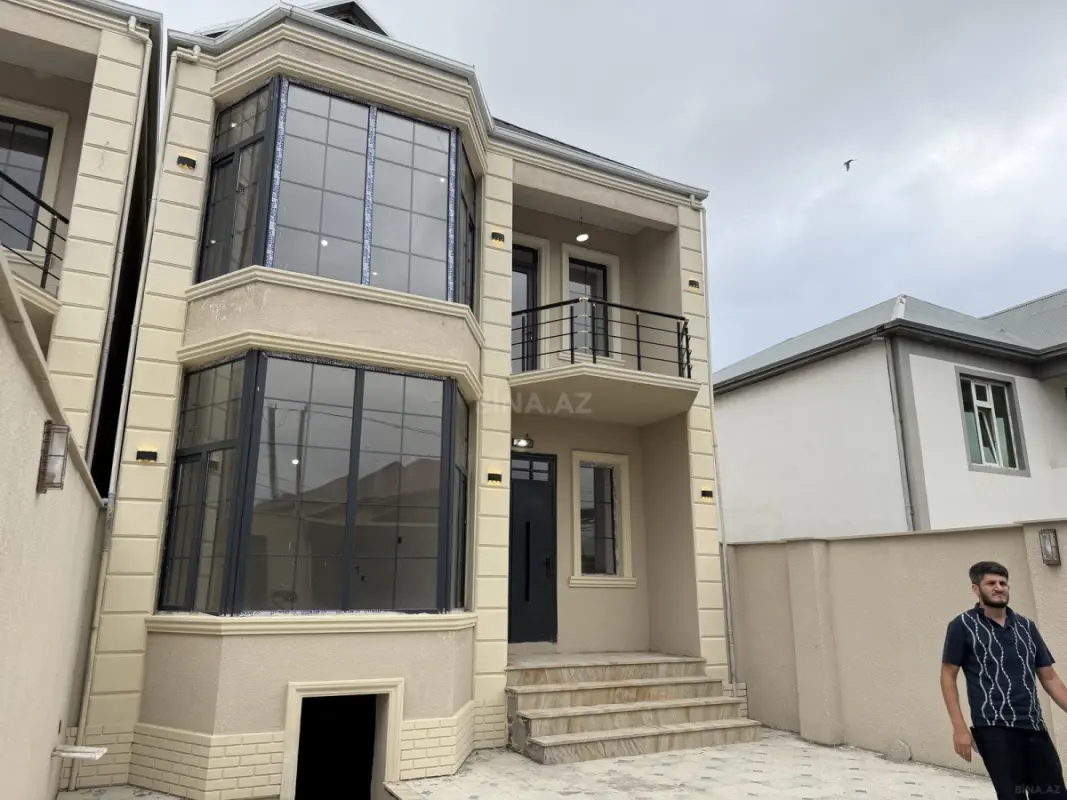 Satılır 5 otaqlı həyət evi 150 m²