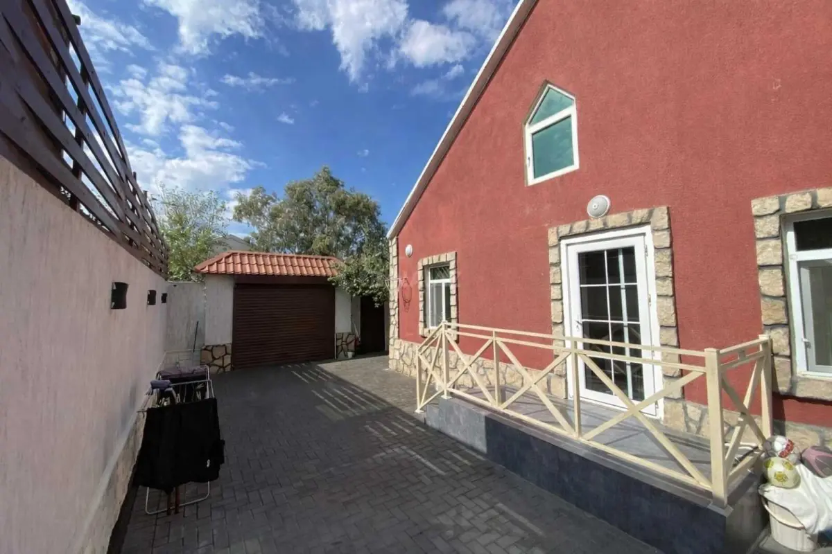 Satılır 3 otaqlı həyət evi 90 m²