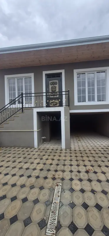 Satılır 4 otaqlı həyət evi 130 m²
