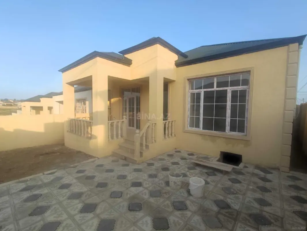 Satılır 4 otaqlı həyət evi 125 m²