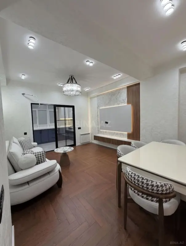 Satılır 2 otaqlı mənzil 63 m²