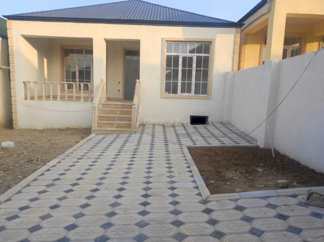 Satılır 4 otaqlı həyət evi 125 m²