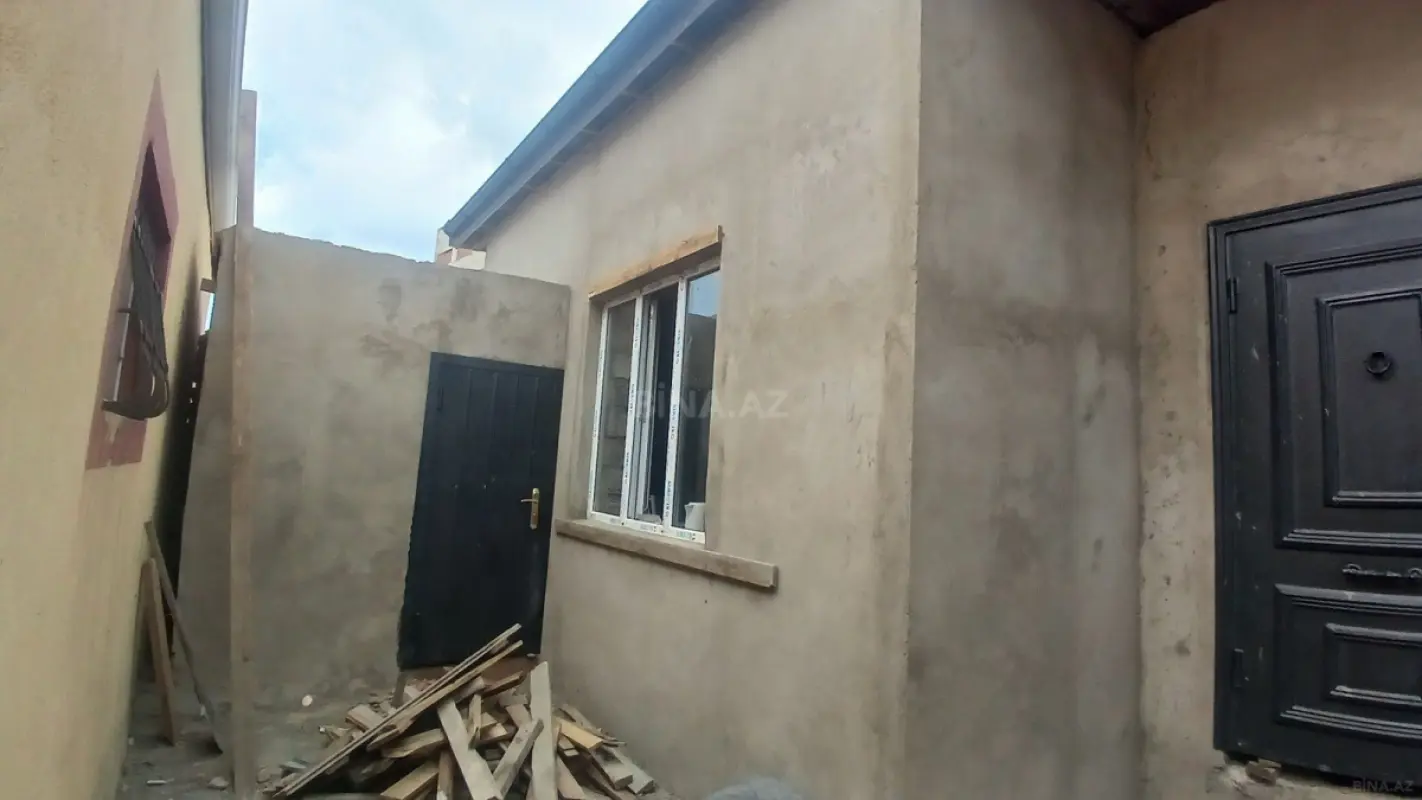 Satılır 4 otaqlı həyət evi 80 m²