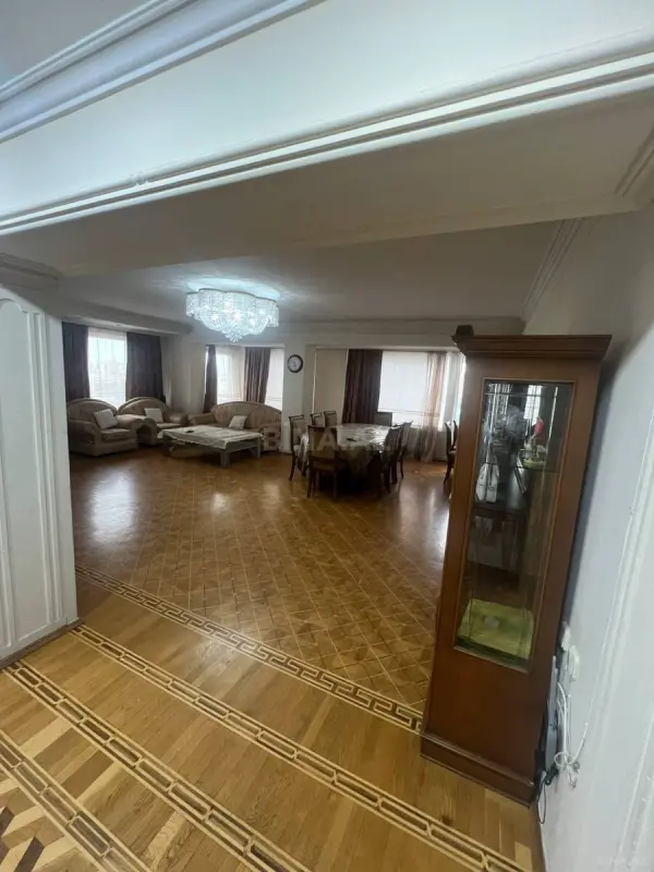 Kirayə verilir 3 otaqlı mənzil 100 m²