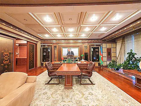 Kirayə verilir 8 otaqlı ofis 1020 m² — Bakı 8 otaq 1020.00 m²