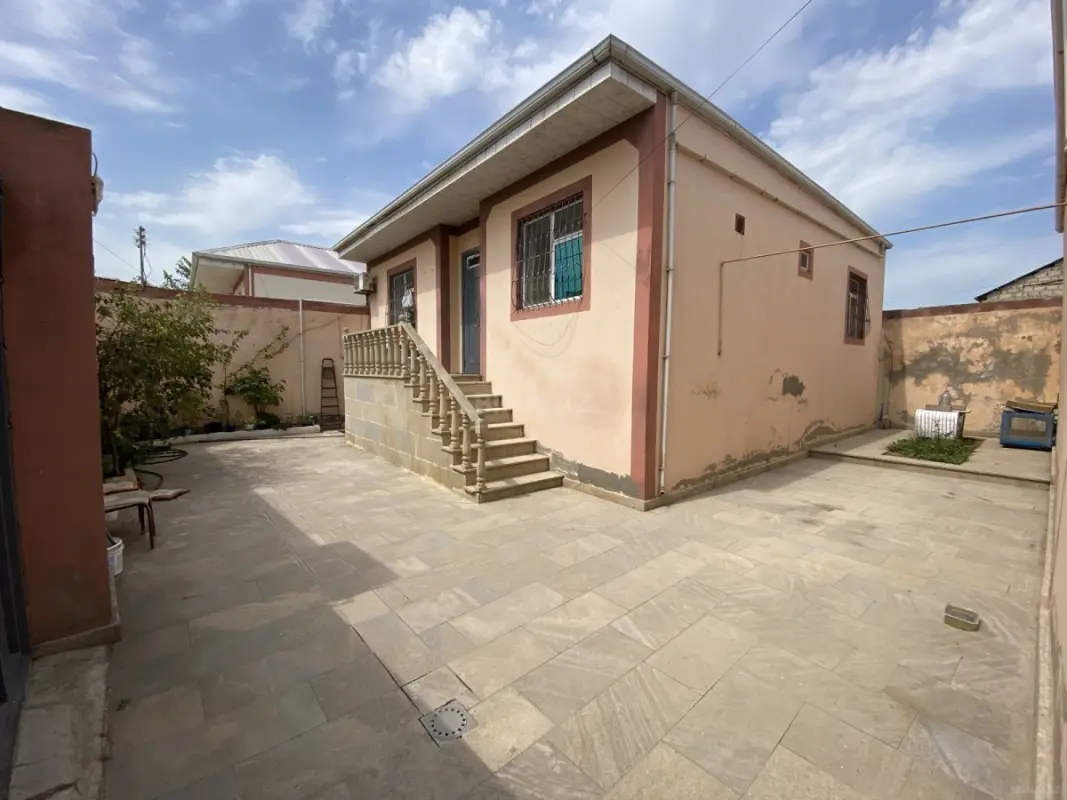 Satılır 3 otaqlı həyət evi 100 m²