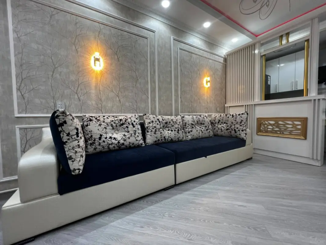 Kirayə verilir 2 otaqlı mənzil 66 m²